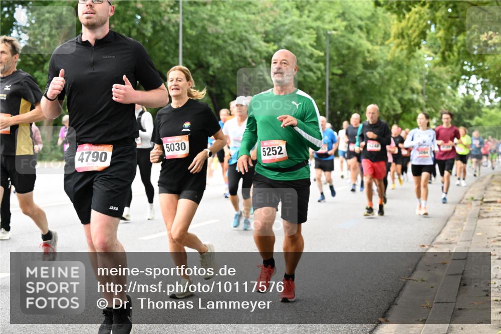 06.09.2026 - CURREX Alsterlauf Dr. Thomas Lammeyer http://msf.ph/oto/10117576 06.09.2026 09:15:36 Laufen 4790, 5030, 5252 meine-sportfotos.de