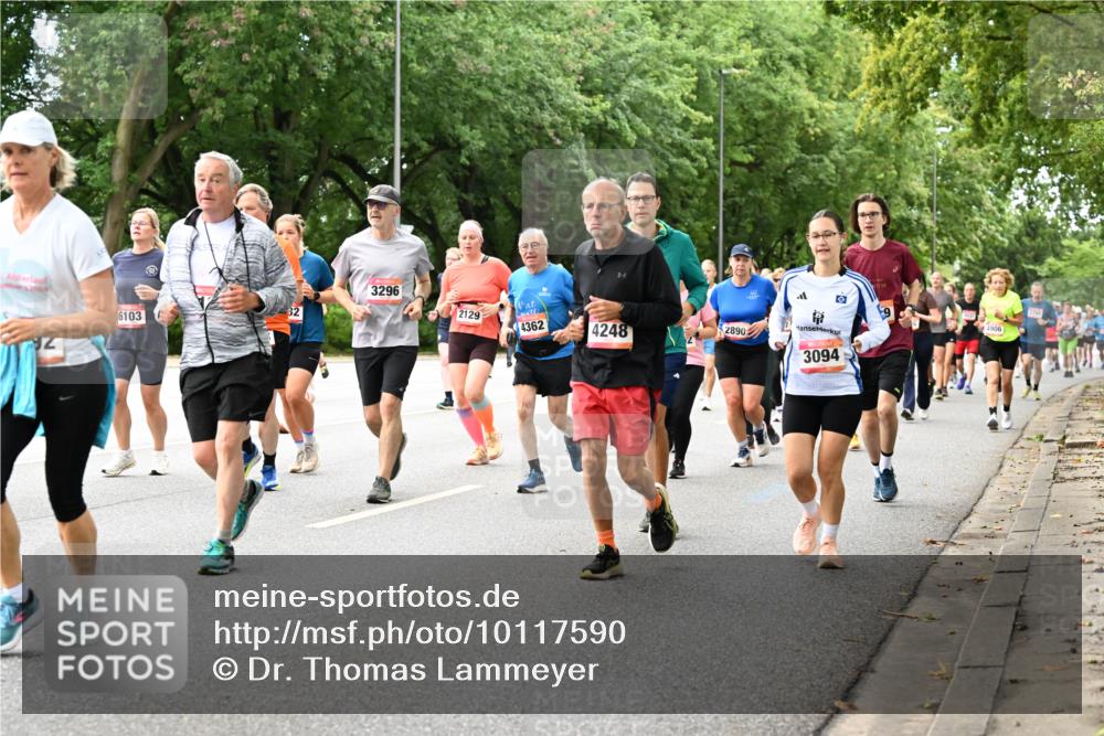06.09.2026 - CURREX Alsterlauf Dr. Thomas Lammeyer http://msf.ph/oto/10117590 06.09.2026 09:15:38 Laufen 3296, 2004, 32, 2129, 6103, 4362, 4248, 2890, 3094, 4906 meine-sportfotos.de