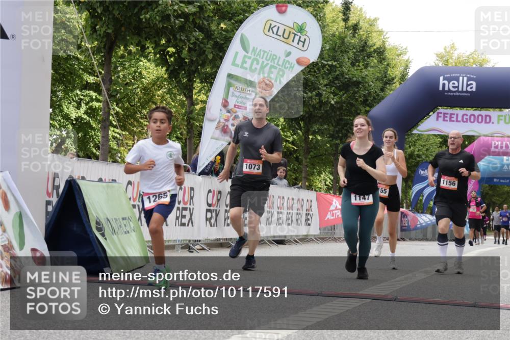 06.09.2026 - CURREX Alsterlauf Yannick Fuchs http://msf.ph/oto/10117591 06.09.2026 12:01:29 Ziel 1073, 1147, 1155, 1156, 1243, 1265 meine-sportfotos.de