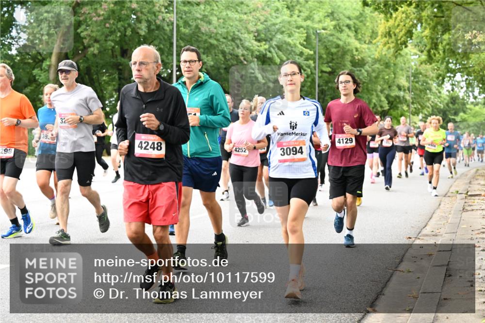 06.09.2026 - CURREX Alsterlauf Dr. Thomas Lammeyer http://msf.ph/oto/10117599 06.09.2026 09:15:39 Laufen 298, 39, 32, 4129, 4906, 4248, 4252, 3094 meine-sportfotos.de