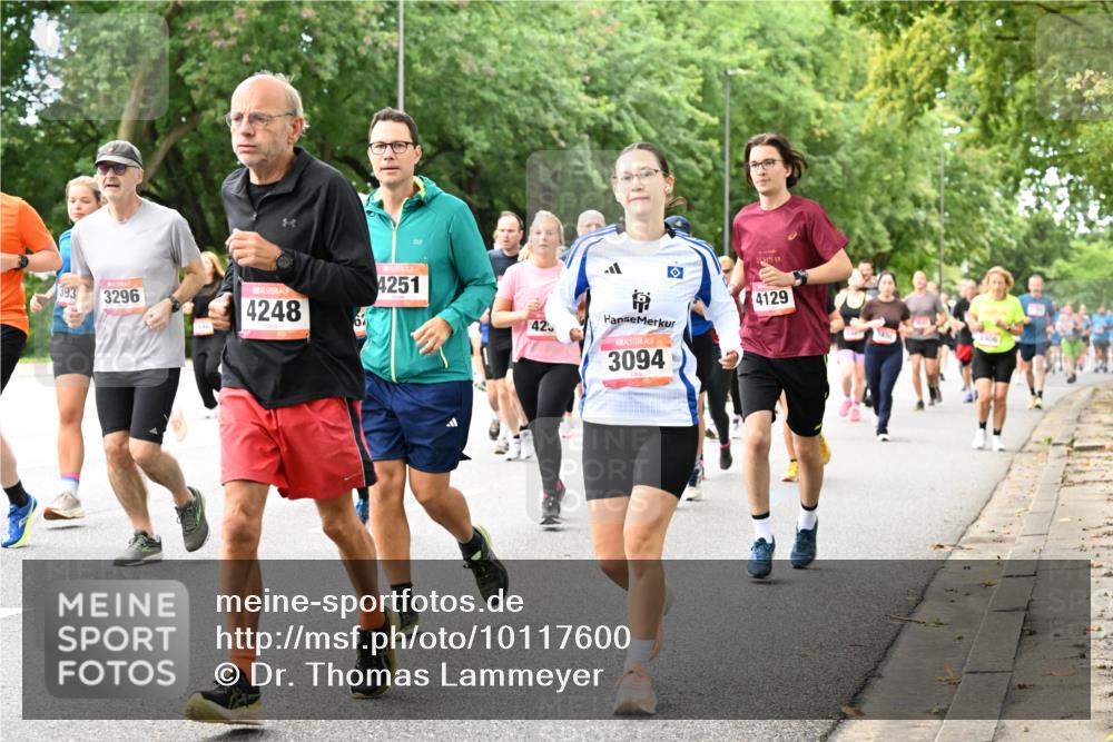 06.09.2026 - CURREX Alsterlauf Dr. Thomas Lammeyer http://msf.ph/oto/10117600 06.09.2026 09:15:39 Laufen 393, 3296, 4248, 4251, 425, 3094, 21, 1975, 4129 meine-sportfotos.de