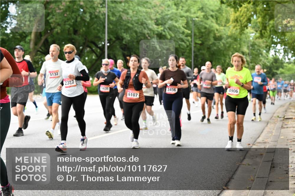 06.09.2026 - CURREX Alsterlauf Dr. Thomas Lammeyer http://msf.ph/oto/10117627 06.09.2026 09:15:44 Laufen 5132, 2387, 5635, 3456, 4906, 6107 meine-sportfotos.de