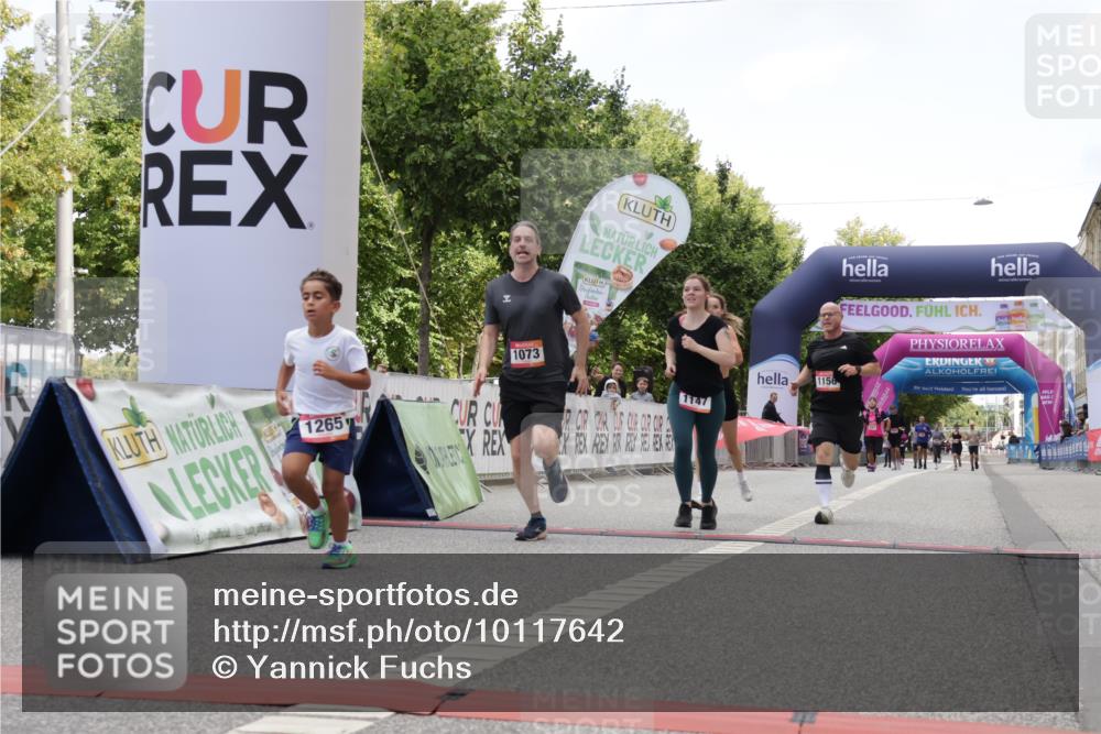06.09.2026 - CURREX Alsterlauf Yannick Fuchs http://msf.ph/oto/10117642 06.09.2026 12:01:30 Ziel 1073, 1147, 1155, 1156, 1243, 1265 meine-sportfotos.de