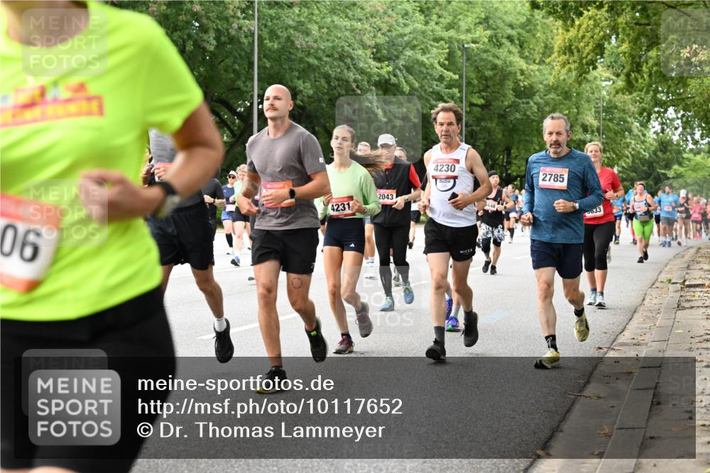 06.09.2026 - CURREX Alsterlauf Dr. Thomas Lammeyer http://msf.ph/oto/10117652 06.09.2026 09:15:47 Laufen 06, 4231, 2043, 4230, 2016, 2785, 033 meine-sportfotos.de