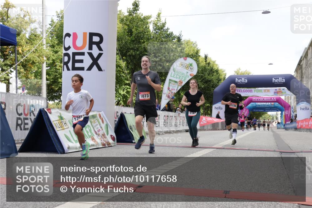 06.09.2026 - CURREX Alsterlauf Yannick Fuchs http://msf.ph/oto/10117658 06.09.2026 12:01:30 Ziel 1073, 1147, 1155, 1156, 1243, 1265 meine-sportfotos.de
