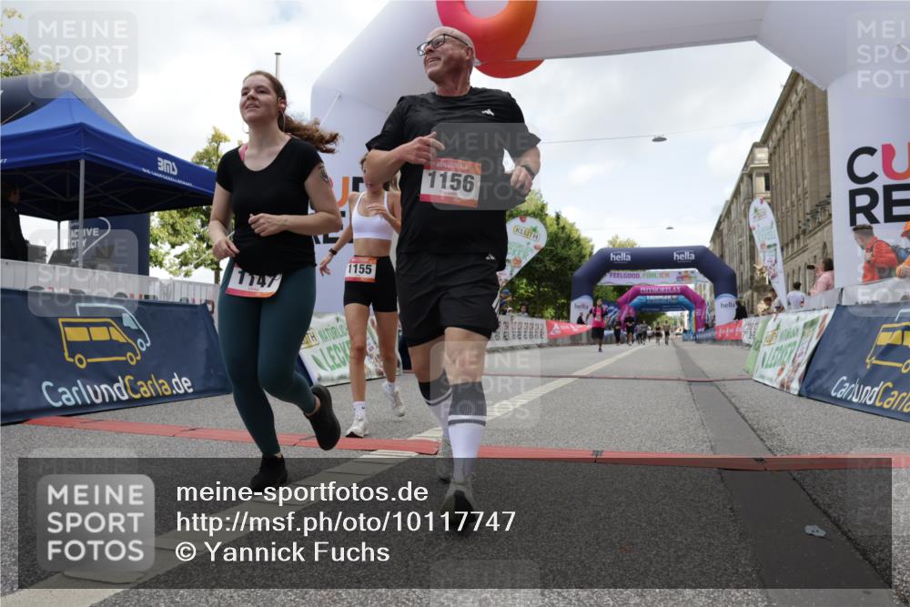 06.09.2026 - CURREX Alsterlauf Yannick Fuchs http://msf.ph/oto/10117747 06.09.2026 12:01:33 Ziel 1073, 1147, 1155, 1156, 1233, 1265 meine-sportfotos.de
