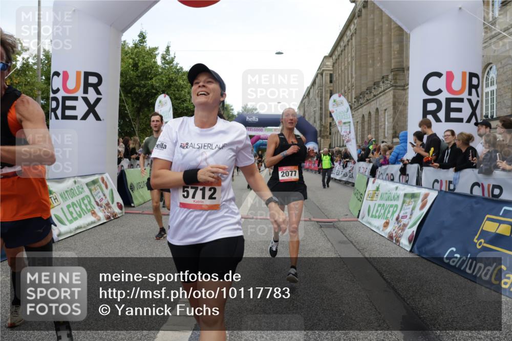 06.09.2026 - CURREX Alsterlauf Yannick Fuchs http://msf.ph/oto/10117783 06.09.2026 09:59:32 Ziel 2077, 2227, 2228, 2772, 3129, 3535, 3542, 3695, 3969, 4091, 4291, 4478, 4751, 4752, 5474, 5636, 5638, 5712, 5948, 6199, 6200, 6213 meine-sportfotos.de