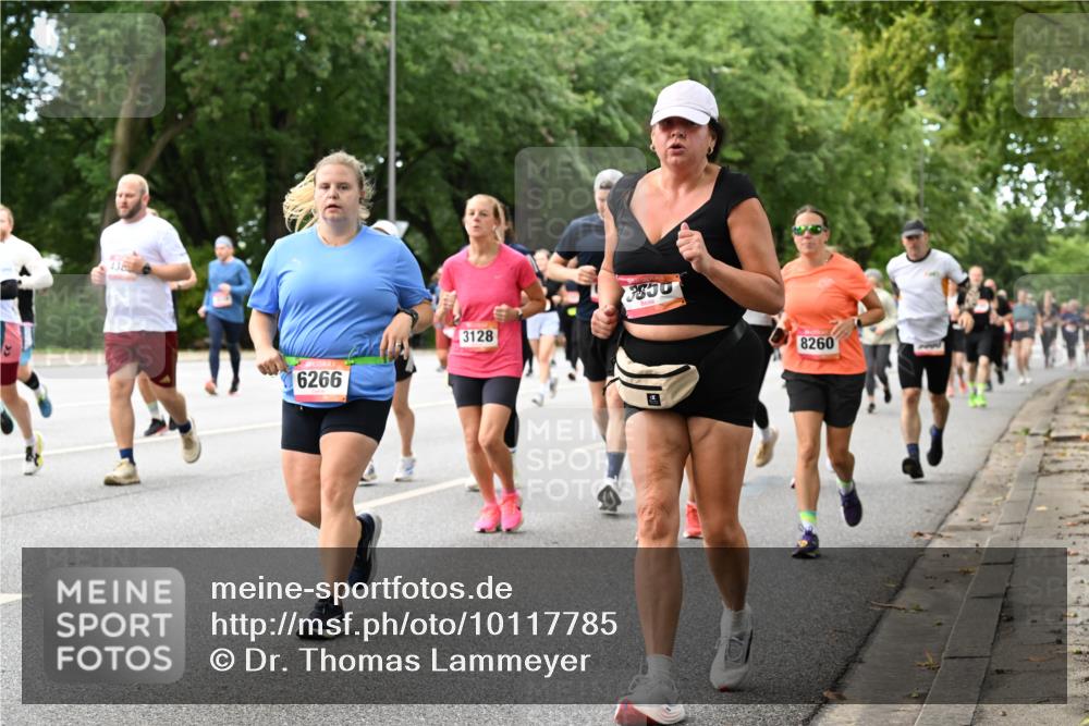 06.09.2026 - CURREX Alsterlauf Dr. Thomas Lammeyer http://msf.ph/oto/10117785 06.09.2026 09:16:04 Laufen 438, 6266, 3128, 3350, 8260 meine-sportfotos.de