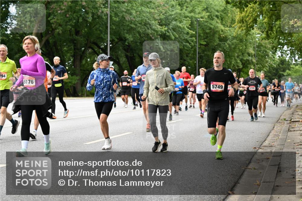 06.09.2026 - CURREX Alsterlauf Dr. Thomas Lammeyer http://msf.ph/oto/10117823 06.09.2026 09:16:10 Laufen 194, 6176, 342, 48, 5749, 32, 2795 meine-sportfotos.de