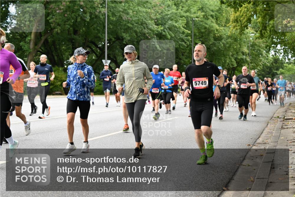 06.09.2026 - CURREX Alsterlauf Dr. Thomas Lammeyer http://msf.ph/oto/10117827 06.09.2026 09:16:10 Laufen 76, 02, 3330, 6342, 5749, 2795, 5931, 2622, 2579 meine-sportfotos.de