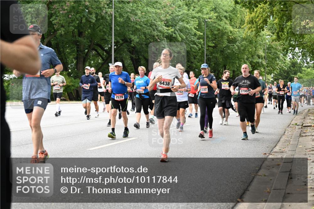 06.09.2026 - CURREX Alsterlauf Dr. Thomas Lammeyer http://msf.ph/oto/10117844 06.09.2026 09:16:12 Laufen 3662, 5860, 2579, 5931, 6438, 5242, 3332, 2253, 2795, 3143, 3142, 4486, 22 meine-sportfotos.de