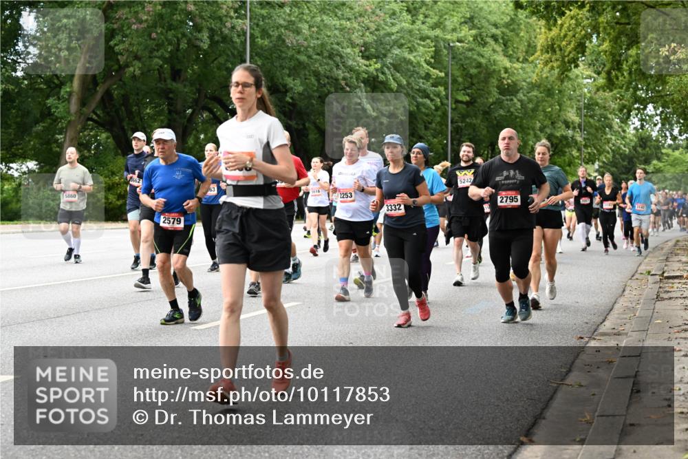 06.09.2026 - CURREX Alsterlauf Dr. Thomas Lammeyer http://msf.ph/oto/10117853 06.09.2026 09:16:13 Laufen 5860, 3662, 2579, 63, 5616, 2253, 3332, 5242, 2795, 2067 meine-sportfotos.de