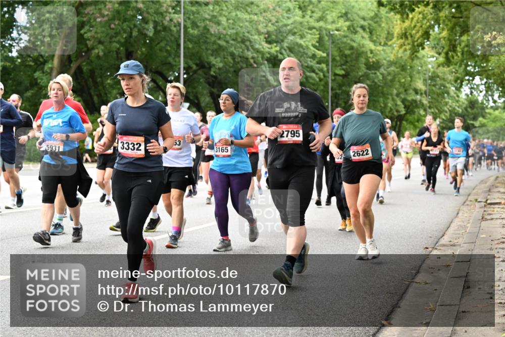 06.09.2026 - CURREX Alsterlauf Dr. Thomas Lammeyer http://msf.ph/oto/10117870 06.09.2026 09:16:14 Laufen 5931, 3332, 53, 3165, 2795, 2622 meine-sportfotos.de