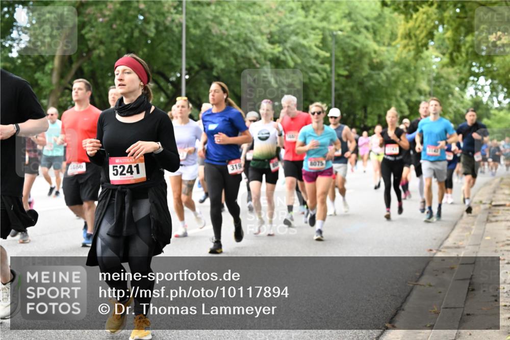 06.09.2026 - CURREX Alsterlauf Dr. Thomas Lammeyer http://msf.ph/oto/10117894 06.09.2026 09:16:17 Laufen 1486, 5241, 319, 8075 meine-sportfotos.de