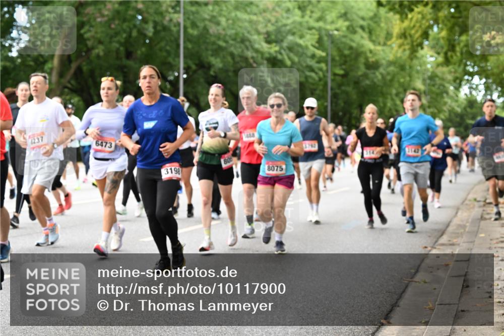 06.09.2026 - CURREX Alsterlauf Dr. Thomas Lammeyer http://msf.ph/oto/10117900 06.09.2026 09:16:18 Laufen 1237, 6473, 3198, 80, 8075, 5782, 3142 meine-sportfotos.de