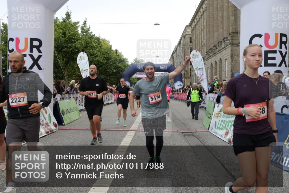 06.09.2026 - CURREX Alsterlauf Yannick Fuchs http://msf.ph/oto/10117988 06.09.2026 09:59:36 Ziel 2077, 2227, 2228, 2780, 3129, 3695, 3969, 4291, 4478, 4751, 4752, 5269, 5474, 5636, 5638, 5712, 5948, 6199, 6200, 6213, 8111 meine-sportfotos.de