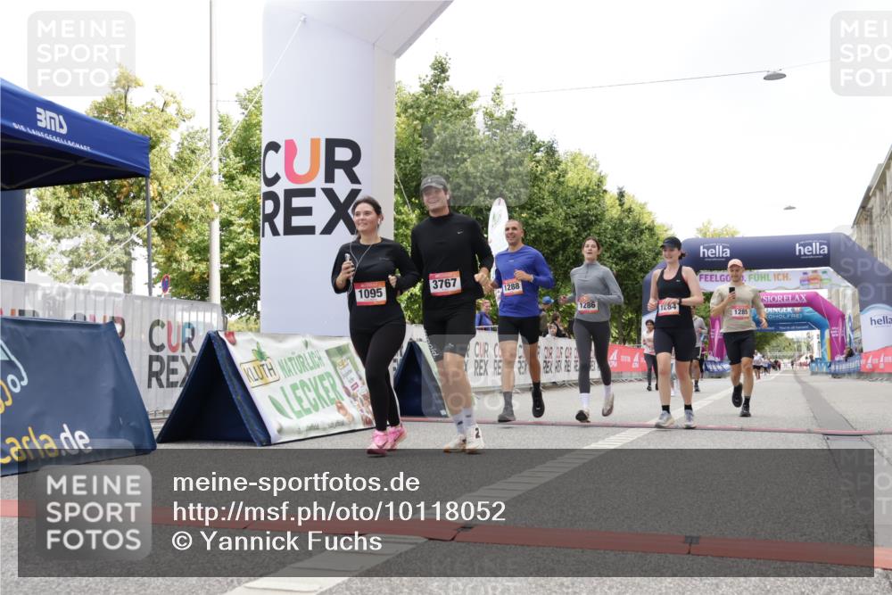 06.09.2026 - CURREX Alsterlauf Yannick Fuchs http://msf.ph/oto/10118052 06.09.2026 12:01:49 Ziel 1095, 1284, 1285, 1286, 1288, 8042 meine-sportfotos.de