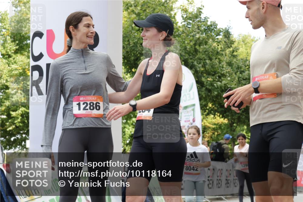 06.09.2026 - CURREX Alsterlauf Yannick Fuchs http://msf.ph/oto/10118164 06.09.2026 12:01:53 Ziel 1095, 1284, 1285, 1286, 1288, 1298, 1305, 8042 meine-sportfotos.de