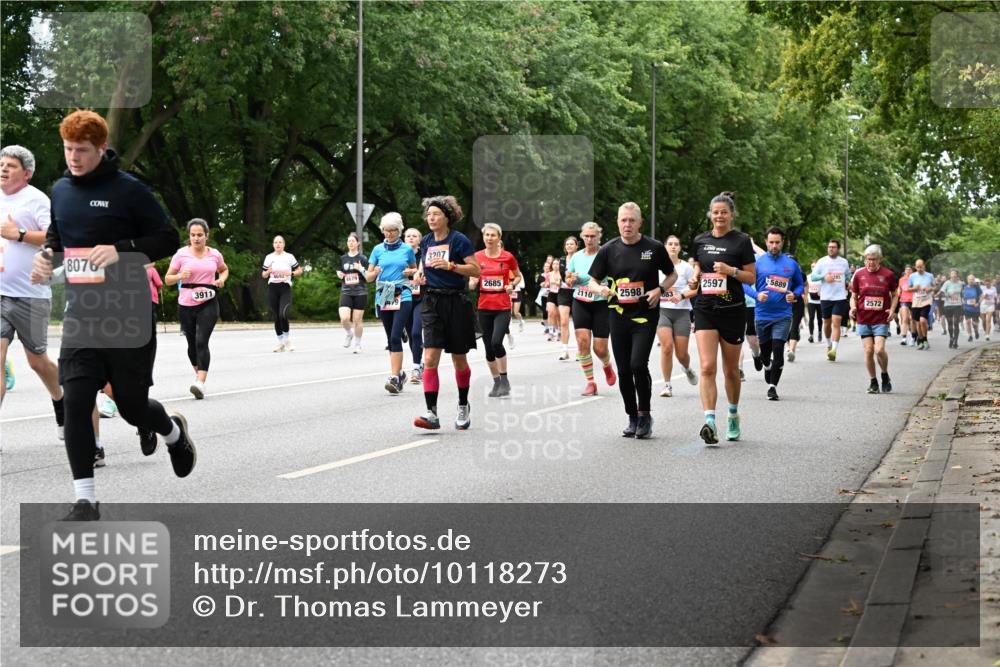 06.09.2026 - CURREX Alsterlauf Dr. Thomas Lammeyer http://msf.ph/oto/10118273 06.09.2026 09:16:53 Laufen 8070, 3911, 4692, 4679, 3207, 2597, 5889, 2685, 2110, 2598, 083, 2572 meine-sportfotos.de