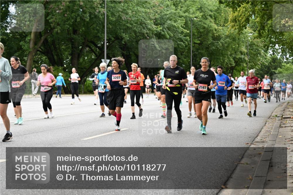 06.09.2026 - CURREX Alsterlauf Dr. Thomas Lammeyer http://msf.ph/oto/10118277 06.09.2026 09:16:53 Laufen 5457, 3911, 3207, 2685, 308, 10, 202, 2597, 6385, 5889, 2572 meine-sportfotos.de