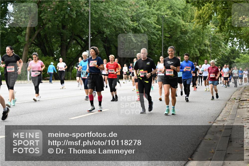 06.09.2026 - CURREX Alsterlauf Dr. Thomas Lammeyer http://msf.ph/oto/10118278 06.09.2026 09:16:54 Laufen 5457, 3911, 4692, 3237, 2685, 2598, 10, 308, 2597, 5889, 2572 meine-sportfotos.de