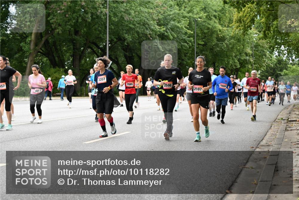 06.09.2026 - CURREX Alsterlauf Dr. Thomas Lammeyer http://msf.ph/oto/10118282 06.09.2026 09:16:54 Laufen 457, 3911, 10, 2020, 3207, 4692, 2685, 56, 2598, 5889, 2572, 2597 meine-sportfotos.de