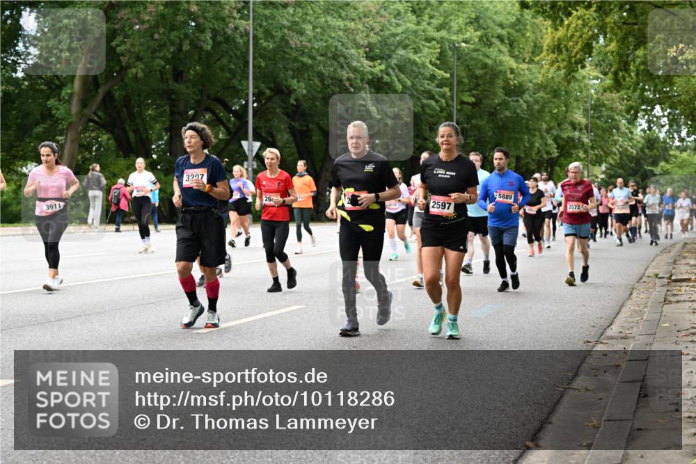 06.09.2026 - CURREX Alsterlauf Dr. Thomas Lammeyer http://msf.ph/oto/10118286 06.09.2026 09:16:54 Laufen 469, 3911, 3207, 26, 4958, 10, 2026, 2597, 5889, 2572 meine-sportfotos.de