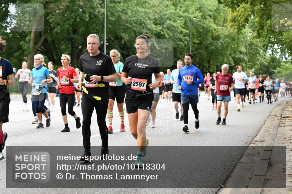 06.09.2026 - CURREX Alsterlauf Dr. Thomas Lammeyer http://msf.ph/oto/10118304 06.09.2026 09:16:56 Laufen 4692, 2635, 10, 10, 2026, 110, 2597, 5889, 2572 meine-sportfotos.de