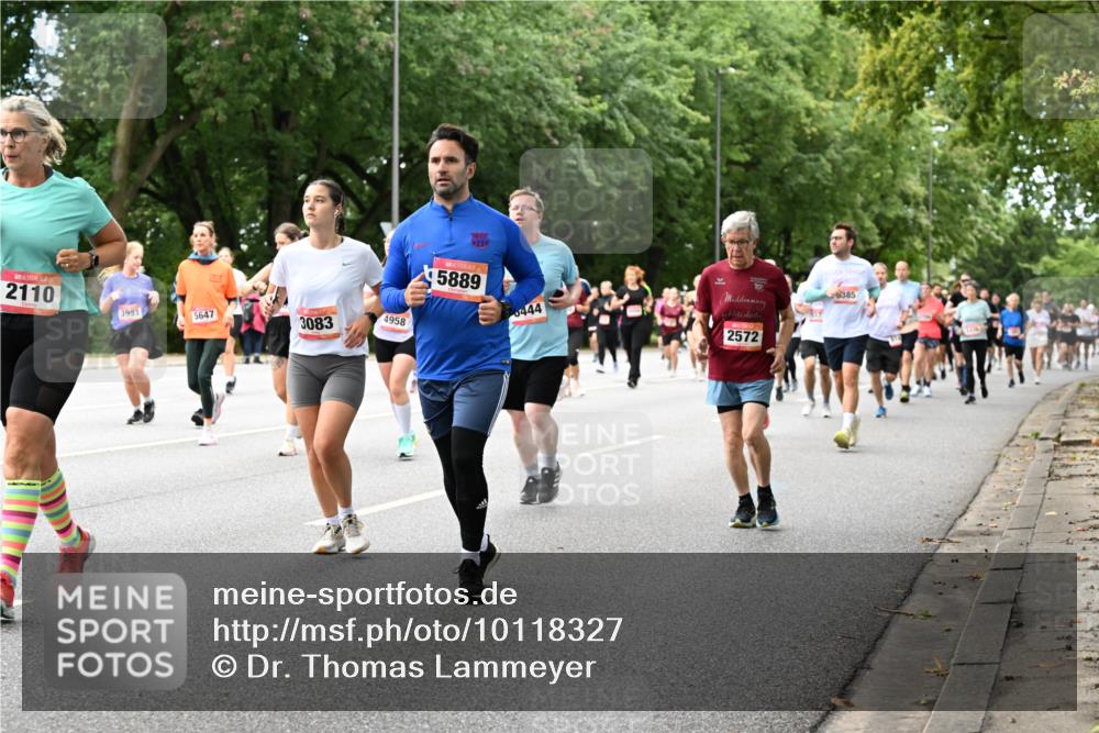 06.09.2026 - CURREX Alsterlauf Dr. Thomas Lammeyer http://msf.ph/oto/10118327 06.09.2026 09:16:57 Laufen 2110, 3993, 5647, 3083, 4958, 5889, 0444, 2572, 6385 meine-sportfotos.de