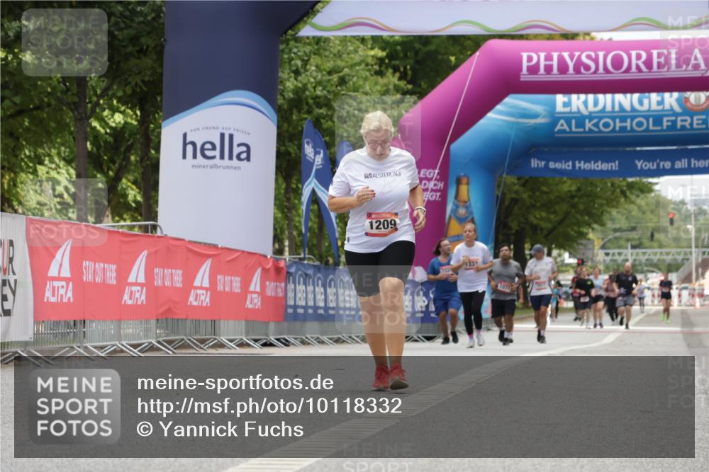 06.09.2026 - CURREX Alsterlauf Yannick Fuchs http://msf.ph/oto/10118332 06.09.2026 12:02:08 Ziel 1150, 1209, 1326 meine-sportfotos.de