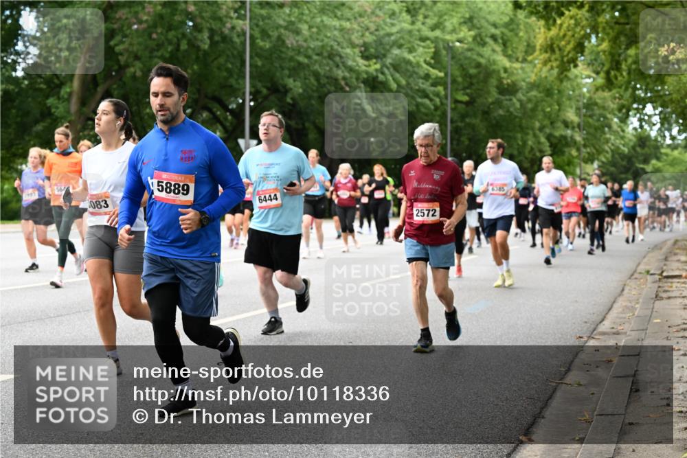 06.09.2026 - CURREX Alsterlauf Dr. Thomas Lammeyer http://msf.ph/oto/10118336 06.09.2026 09:16:58 Laufen 1993, 564, 5889, 083, 6444, 2572, 6385 meine-sportfotos.de