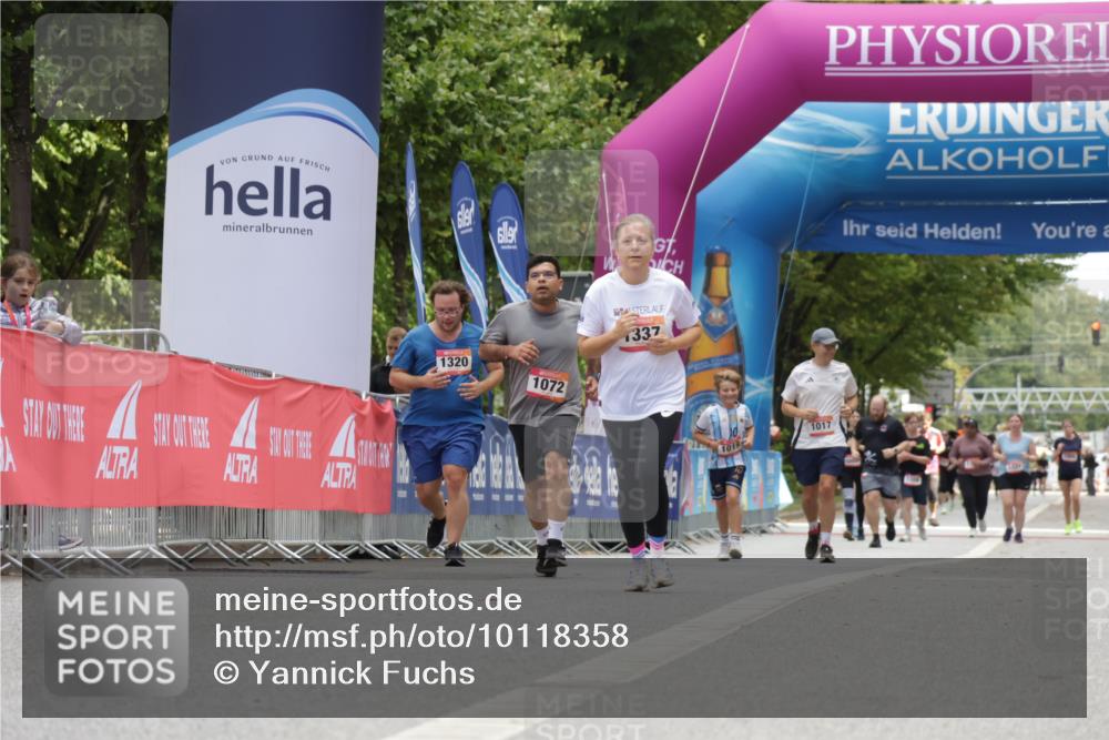 06.09.2026 - CURREX Alsterlauf Yannick Fuchs http://msf.ph/oto/10118358 06.09.2026 12:02:15 Ziel 1209 meine-sportfotos.de