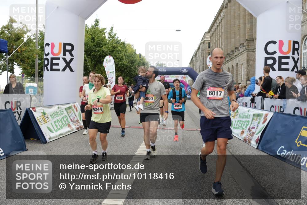 06.09.2026 - CURREX Alsterlauf Yannick Fuchs http://msf.ph/oto/10118416 06.09.2026 09:59:48 Ziel 2269, 2660, 2676, 3119, 3120, 3414, 4042, 4209, 4323, 4324, 4498, 4889, 4916, 5055, 5056, 5154, 5229, 5269, 5497, 5800, 6017, 6148, 6244, 6268 meine-sportfotos.de