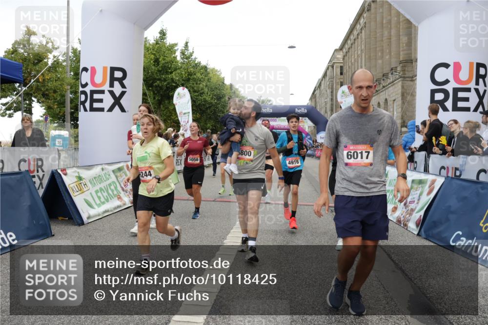 06.09.2026 - CURREX Alsterlauf Yannick Fuchs http://msf.ph/oto/10118425 06.09.2026 09:59:49 Ziel 2269, 2660, 2676, 3119, 3120, 3414, 4042, 4209, 4323, 4324, 4498, 4889, 4916, 5055, 5056, 5154, 5229, 5497, 5800, 6017, 6148, 6244, 6268, 8082 meine-sportfotos.de