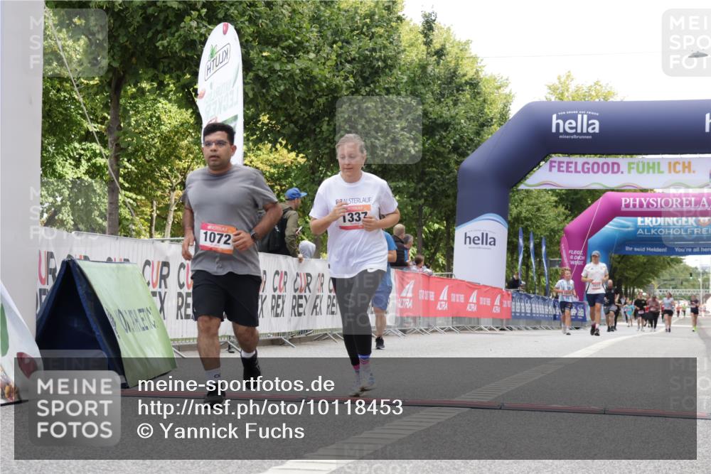 06.09.2026 - CURREX Alsterlauf Yannick Fuchs http://msf.ph/oto/10118453 06.09.2026 12:02:22 Ziel 1072, 1320, 1337 meine-sportfotos.de