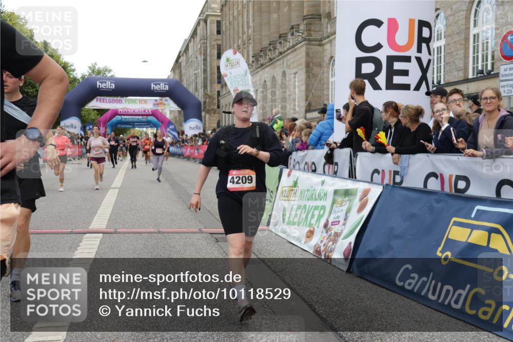 06.09.2026 - CURREX Alsterlauf Yannick Fuchs http://msf.ph/oto/10118529 06.09.2026 09:59:52 Ziel 2269, 2660, 3119, 3120, 3414, 3801, 4209, 4498, 4889, 4916, 5055, 5056, 5229, 5377, 5497, 5800, 6017, 6148, 6244, 6268, 8082 meine-sportfotos.de