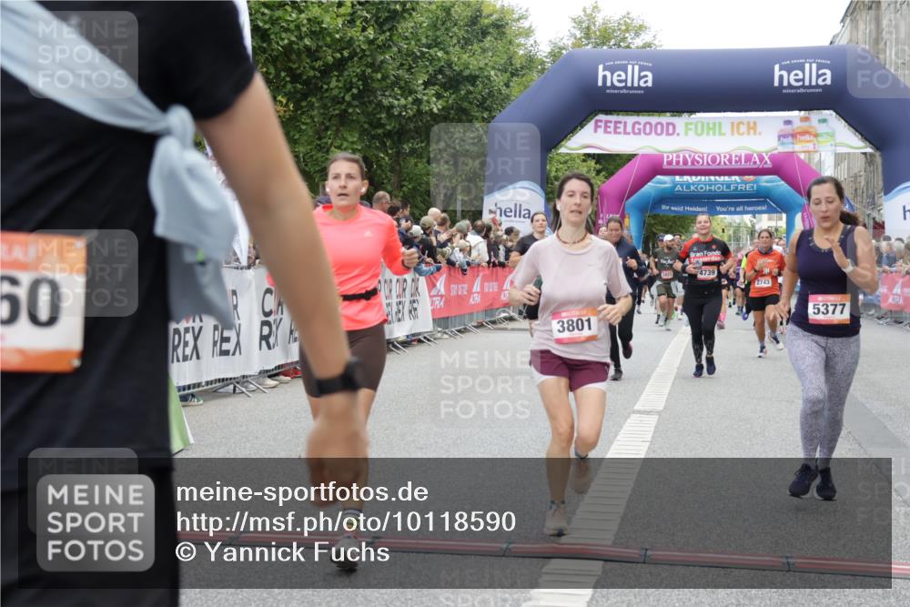 06.09.2026 - CURREX Alsterlauf Yannick Fuchs http://msf.ph/oto/10118590 06.09.2026 09:59:54 Ziel 2238, 2660, 3414, 3801, 4209, 4498, 4739, 4889, 4916, 5055, 5056, 5229, 5267, 5377, 5497, 6017, 6148, 6244, 6268, 8082 meine-sportfotos.de