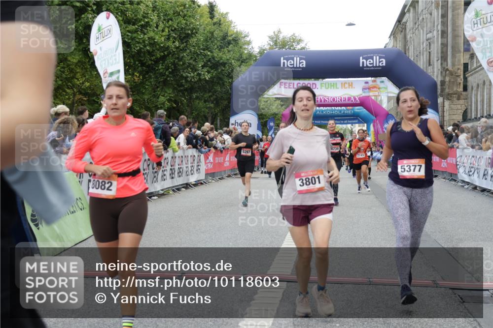 06.09.2026 - CURREX Alsterlauf Yannick Fuchs http://msf.ph/oto/10118603 06.09.2026 09:59:55 Ziel 2238, 2660, 2743, 3414, 3801, 4180, 4209, 4498, 4739, 4889, 4916, 5055, 5056, 5229, 5267, 5377, 5497, 6148, 6268, 8082 meine-sportfotos.de