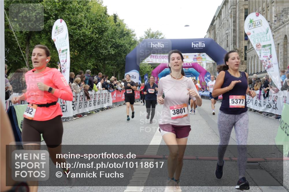 06.09.2026 - CURREX Alsterlauf Yannick Fuchs http://msf.ph/oto/10118617 06.09.2026 09:59:55 Ziel 2238, 2660, 2743, 3414, 3801, 4180, 4209, 4498, 4739, 4889, 4916, 5055, 5056, 5229, 5267, 5377, 5497, 6148, 6268, 8082 meine-sportfotos.de