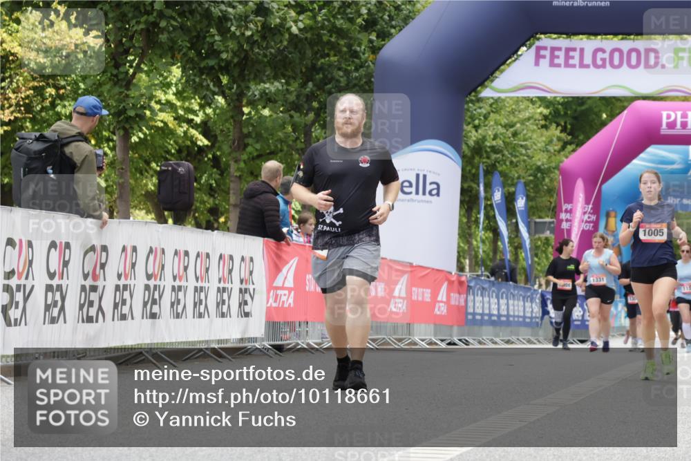06.09.2026 - CURREX Alsterlauf Yannick Fuchs http://msf.ph/oto/10118661 06.09.2026 12:02:38 Ziel 1005, 1017, 1019, 8267 meine-sportfotos.de