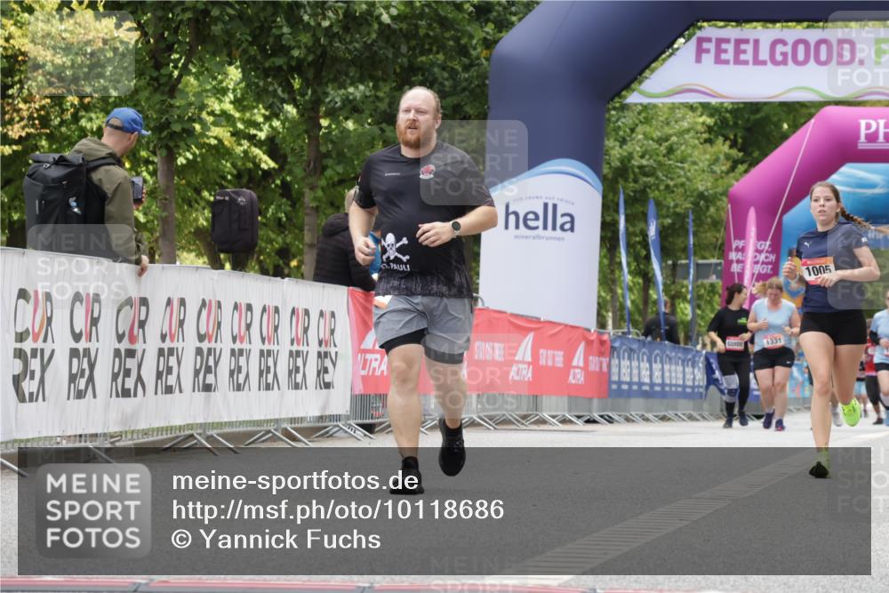 06.09.2026 - CURREX Alsterlauf Yannick Fuchs http://msf.ph/oto/10118686 06.09.2026 12:02:39 Ziel 1005, 1017, 1019, 8267 meine-sportfotos.de