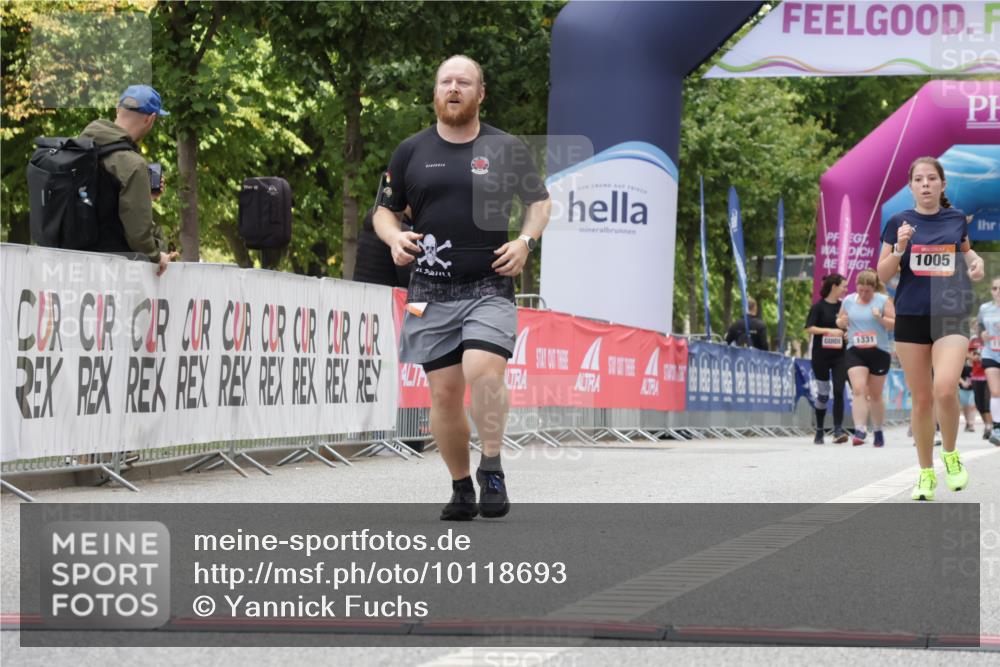 06.09.2026 - CURREX Alsterlauf Yannick Fuchs http://msf.ph/oto/10118693 06.09.2026 12:02:39 Ziel 1005, 1017, 1019, 8267 meine-sportfotos.de