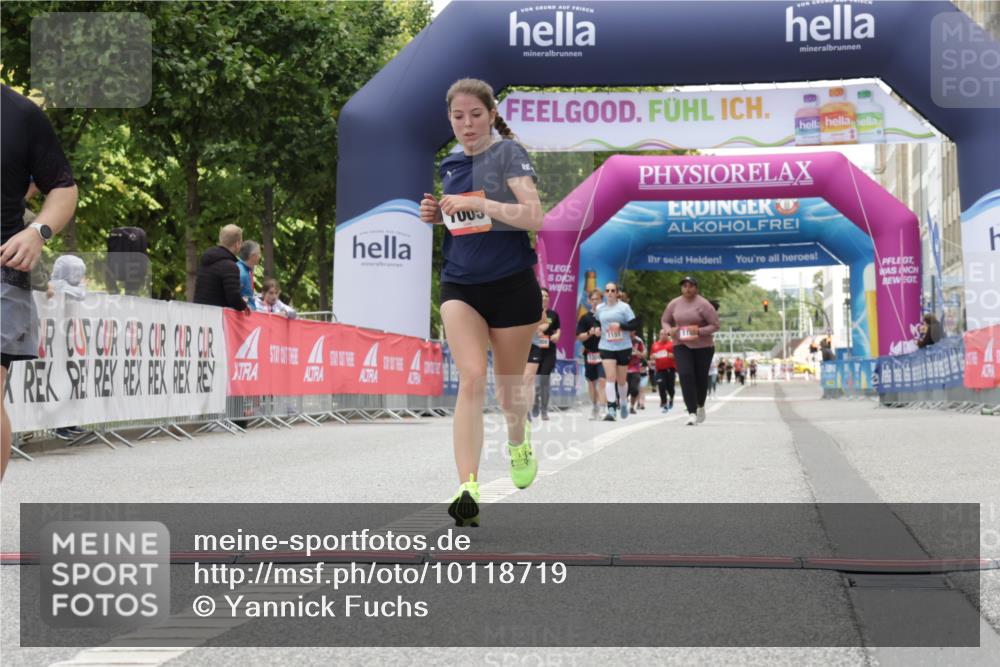06.09.2026 - CURREX Alsterlauf Yannick Fuchs http://msf.ph/oto/10118719 06.09.2026 12:02:41 Ziel 1005, 1017, 1019, 8267 meine-sportfotos.de