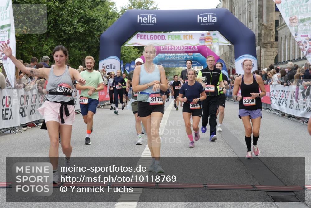 06.09.2026 - CURREX Alsterlauf Yannick Fuchs http://msf.ph/oto/10118769 06.09.2026 10:00:01 Ziel 2136, 2238, 2300, 2528, 2686, 2743, 2947, 3179, 3268, 3294, 3511, 3801, 4180, 4237, 4424, 4739, 5267, 5377, 5501, 5823, 8023, 8082, 8314 meine-sportfotos.de