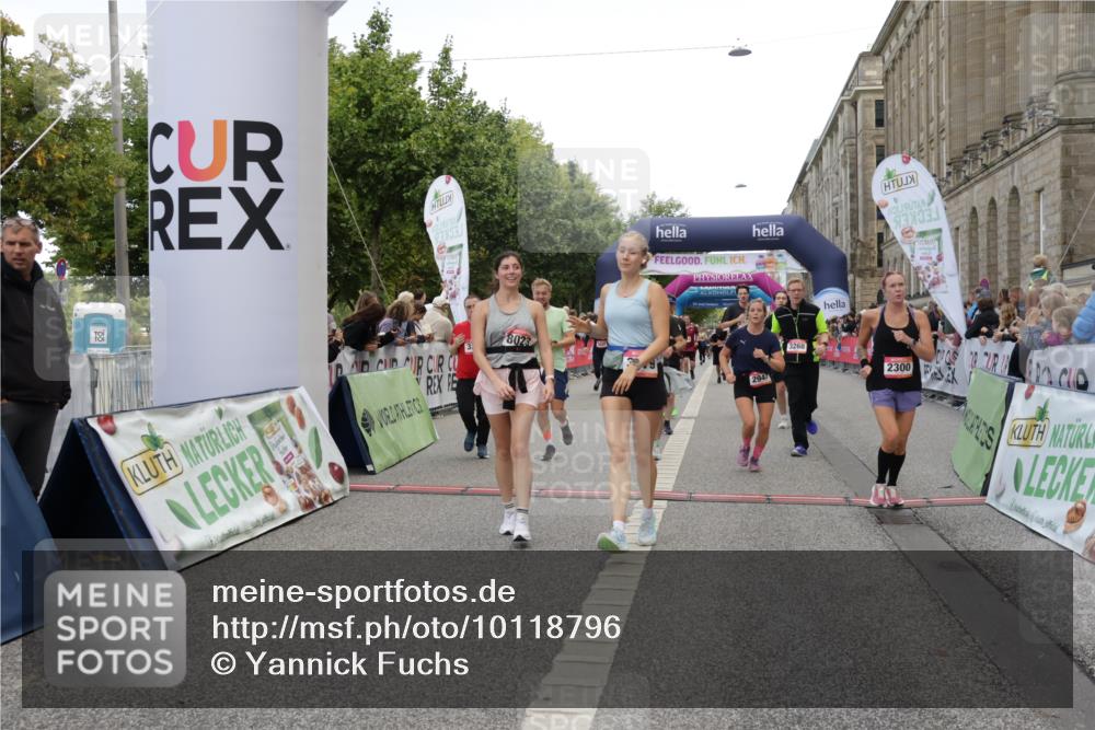 06.09.2026 - CURREX Alsterlauf Yannick Fuchs http://msf.ph/oto/10118796 06.09.2026 10:00:02 Ziel 2136, 2238, 2300, 2528, 2686, 2743, 2947, 3179, 3268, 3294, 3511, 3801, 4180, 4237, 4424, 4739, 5267, 5377, 5501, 5823, 6254, 8023, 8314 meine-sportfotos.de