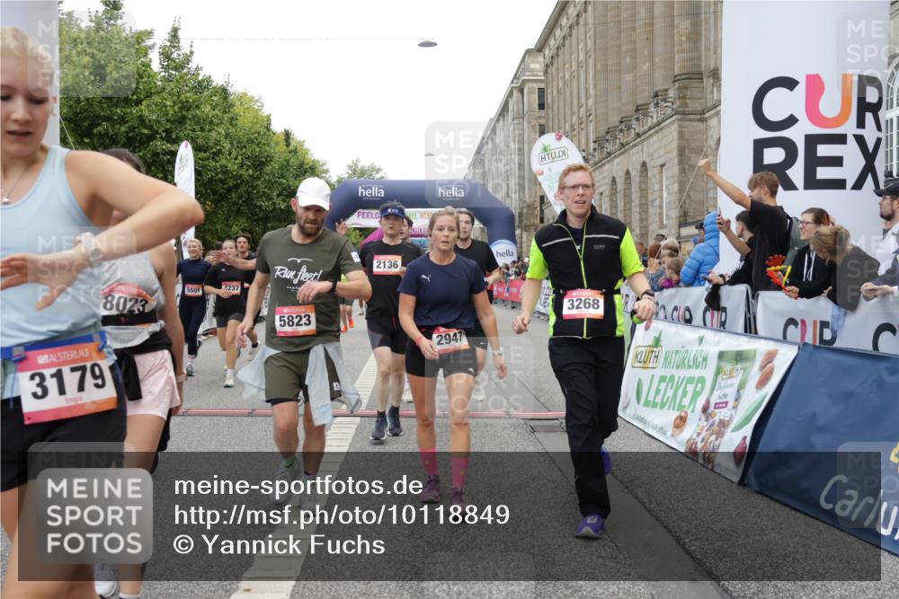 06.09.2026 - CURREX Alsterlauf Yannick Fuchs http://msf.ph/oto/10118849 06.09.2026 10:00:05 Ziel 2136, 2238, 2300, 2528, 2686, 2743, 2947, 3179, 3268, 3294, 3364, 3511, 4136, 4180, 4237, 4424, 4739, 5267, 5472, 5501, 5738, 5741, 5823, 6254, 8002, 8023, 8314 meine-sportfotos.de