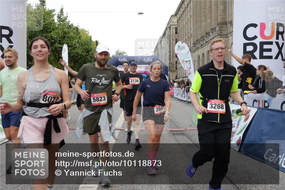 06.09.2026 - CURREX Alsterlauf Yannick Fuchs http://msf.ph/oto/10118873 06.09.2026 10:00:05 Ziel 2136, 2238, 2300, 2528, 2686, 2743, 2947, 3179, 3268, 3294, 3364, 3511, 4136, 4180, 4237, 4424, 4739, 5267, 5472, 5501, 5738, 5741, 5823, 6254, 8002, 8023, 8314 meine-sportfotos.de