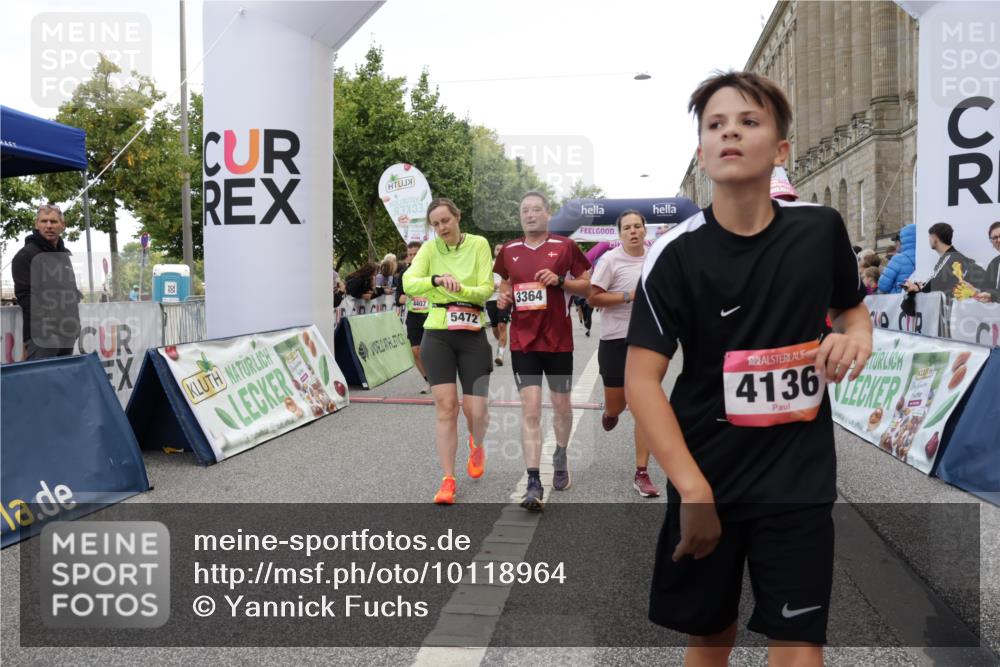 06.09.2026 - CURREX Alsterlauf Yannick Fuchs http://msf.ph/oto/10118964 06.09.2026 10:00:10 Ziel 2136, 2300, 2528, 2686, 2947, 3006, 3262, 3268, 3294, 3364, 3511, 3897, 4136, 4237, 4407, 4424, 5472, 5501, 5738, 5741, 5823, 6028, 6241, 6254, 6299, 8002, 8035, 8212, 8314 meine-sportfotos.de