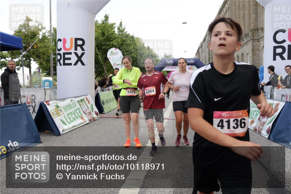 06.09.2026 - CURREX Alsterlauf Yannick Fuchs http://msf.ph/oto/10118971 06.09.2026 10:00:10 Ziel 2136, 2300, 2528, 2686, 2947, 3006, 3262, 3268, 3294, 3364, 3511, 3897, 4136, 4237, 4407, 4424, 5472, 5501, 5738, 5741, 5823, 6028, 6241, 6254, 6299, 8002, 8035, 8212, 8314 meine-sportfotos.de