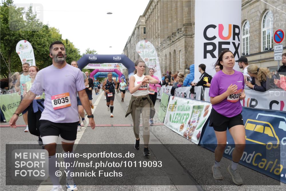 06.09.2026 - CURREX Alsterlauf Yannick Fuchs http://msf.ph/oto/10119093 06.09.2026 10:00:14 Ziel 2940, 3006, 3262, 3364, 3506, 3507, 3567, 3897, 4136, 4407, 5222, 5472, 5622, 5738, 5741, 6028, 6112, 6241, 6254, 6299, 8002, 8035, 8212 meine-sportfotos.de
